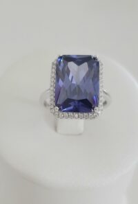 Anello Zaffiro d'Africa